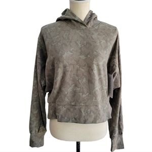 ATHLETA Farallon Printed Cropped Hooded Sweatshirt‎